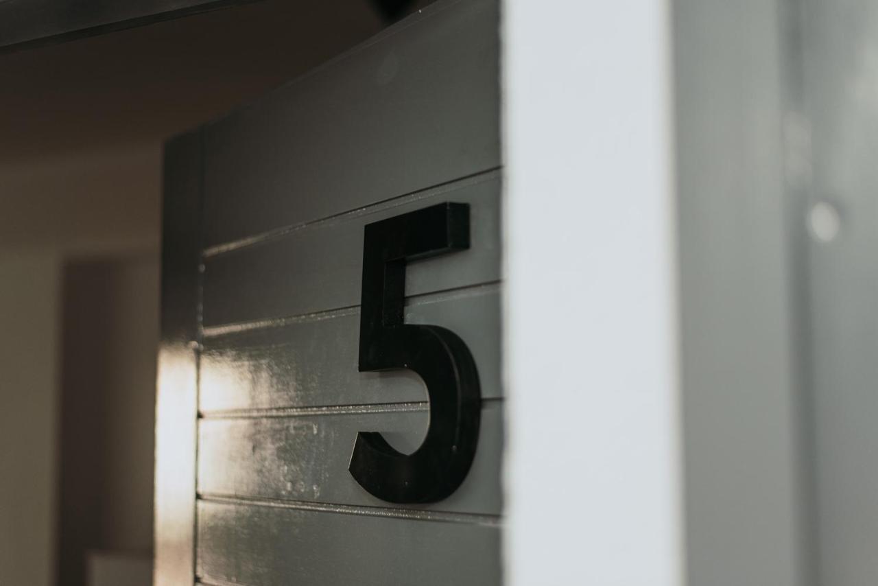 Five Keys Apartments Ajía Nápa Eksteriør bilde