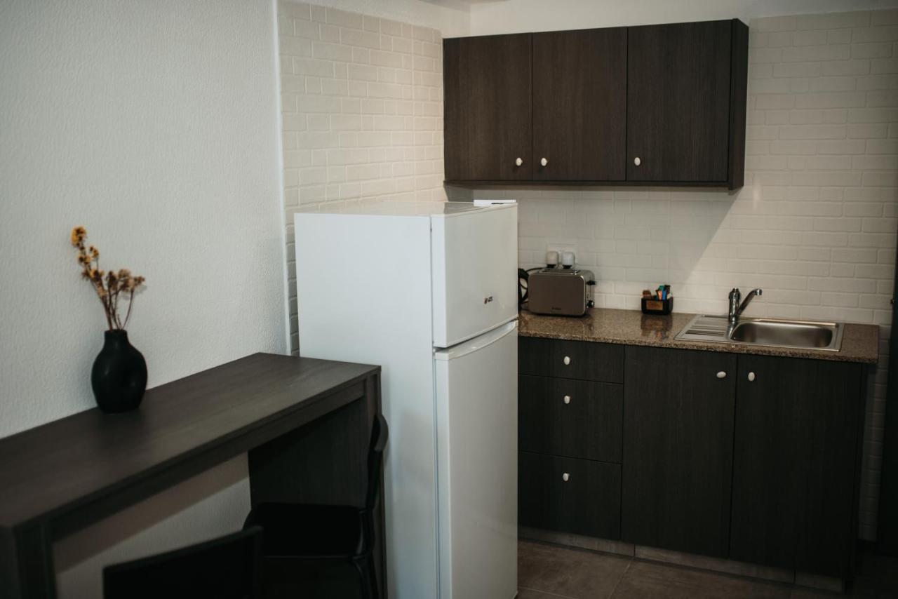 Five Keys Apartments Ajía Nápa Eksteriør bilde